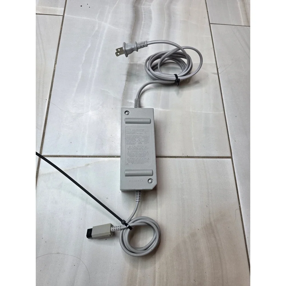 Nintendo Wii AC Adapter RVL-002 USA OEM Power Supply Cord Grey 12V 3.7A‎ A4